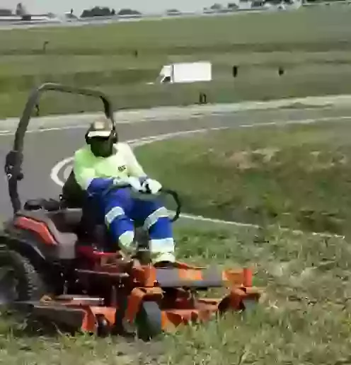 Zero-turn Mower